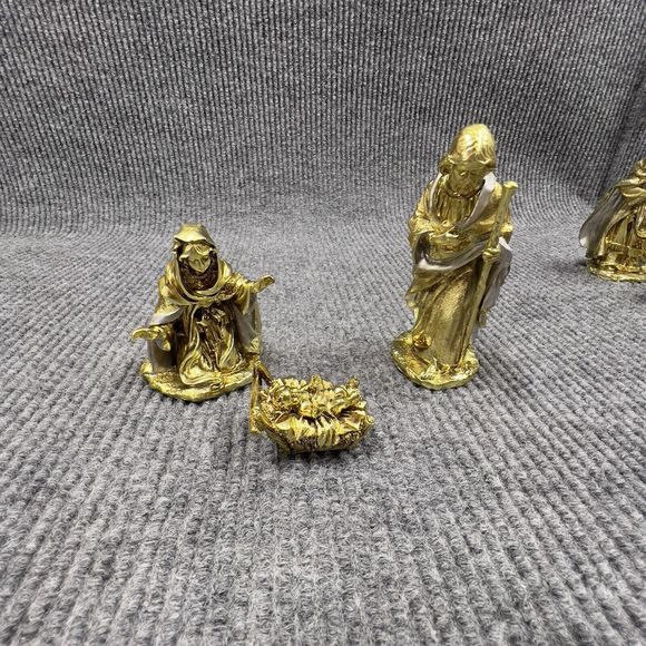 Christmas Nativity Set Of 9 Gold Tone Figures Heavy Duty Approx All Are‎ 5” x 2” - Picture 9 of 16